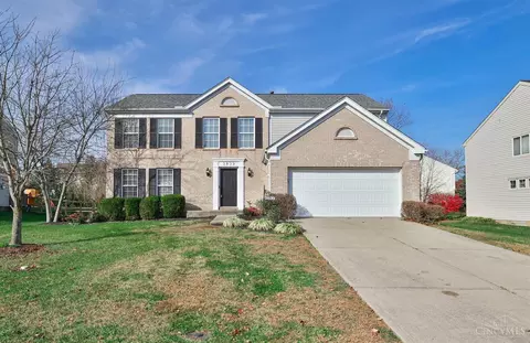3839 Bach Grove Ct, Amelia, OH 45102