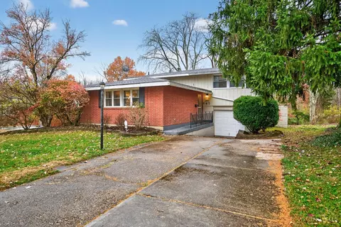 845 Cascade Rd, Forest Park, OH 45240