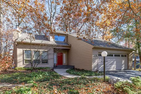 100 Dogwood Dr, Loveland, OH 45140
