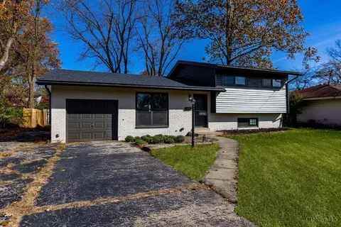 11386 Fremantle Dr, Forest Park, OH 45240