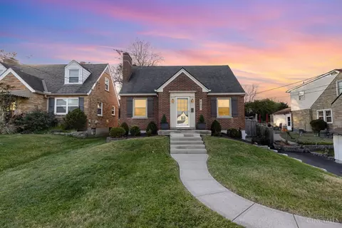 5607 Leumas Dr, Cincinnati, OH 45239