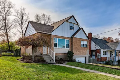 5271 Highview Dr, Cincinnati, OH 45238