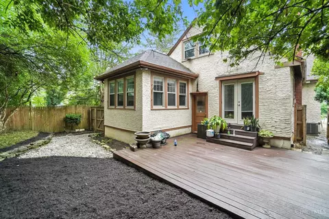 Exterior - 2922 Utopia Pl, Cincinnati, OH 45208 photo 2 of 9