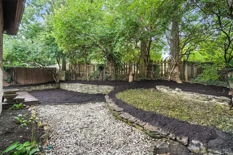 Exterior - 2922 Utopia Pl, Cincinnati, OH 45208 photo 3 of 9