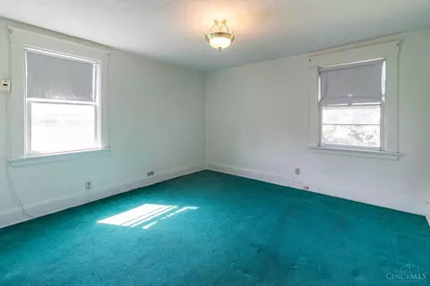 Bedroom - 1519 Section Rd, Cincinnati, OH 45237 photo 1 of 4
