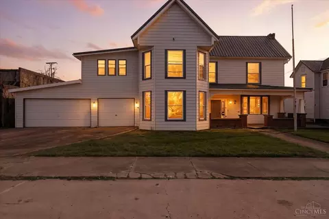 136 Main St, Peebles, OH 45660