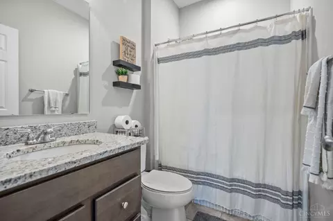 Bath - 3036 Barnbougle Dr, Cincinnati, OH 45233 photo 1 of 2