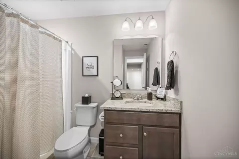 Bath - 3036 Barnbougle Dr, Cincinnati, OH 45233 photo 2 of 2