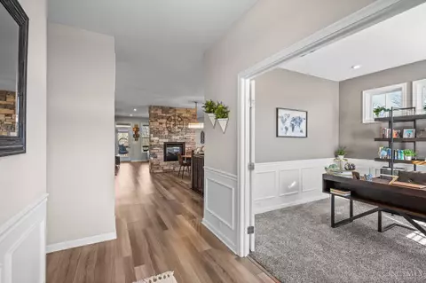 Entry Way - 3036 Barnbougle Dr, Cincinnati, OH 45233 photo 1 of 3