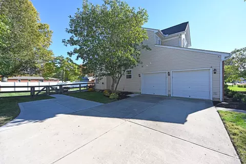 711 Track Ln, Cincinnati, OH 45245 photo 36