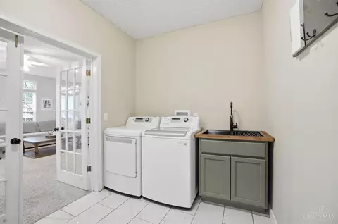 711 Track Ln, Cincinnati, OH 45245 photo 17