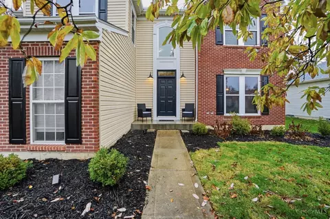 711 Track Ln, Cincinnati, OH 45245 photo 3