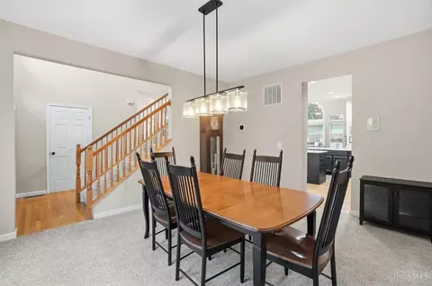 711 Track Ln, Cincinnati, OH 45245 photo 6