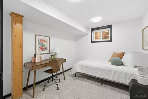 Bedroom - 6836 Windward St, Cincinnati, OH 45227 photo 2 of 2
