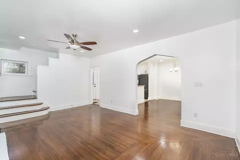 Living - 3601 Madison Rd, Cincinnati, OH 45209 photo 1 of 3