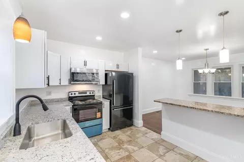Kitchen - 3601 Madison Rd, Cincinnati, OH 45209 photo 2 of 2