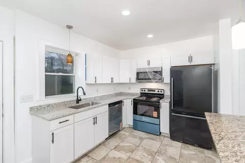 Kitchen - 3601 Madison Rd, Cincinnati, OH 45209 photo 1 of 2
