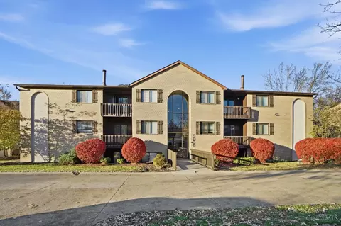 2050 Woodtrail Dr, Fairfield, OH 45014