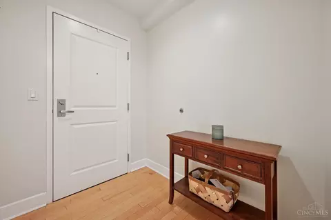 2260 Riverside Dr, Cincinnati, OH 45202 photo 2