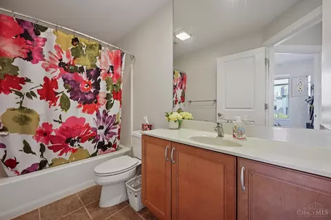 2260 Riverside Dr, Cincinnati, OH 45202 photo 4
