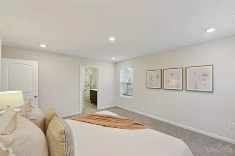 Bedroom - 5001 Lakeview Dr, Morrow, OH 45152 photo 3 of 7