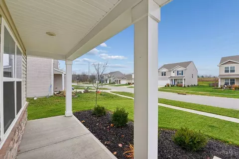 Exterior - 5001 Lakeview Dr, Morrow, OH 45152 photo 2 of 8