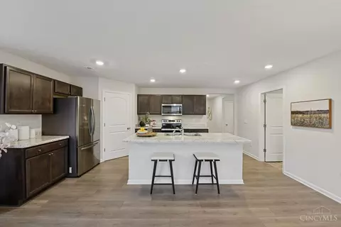Kitchen - 5001 Lakeview Dr, Morrow, OH 45152 photo 2 of 2