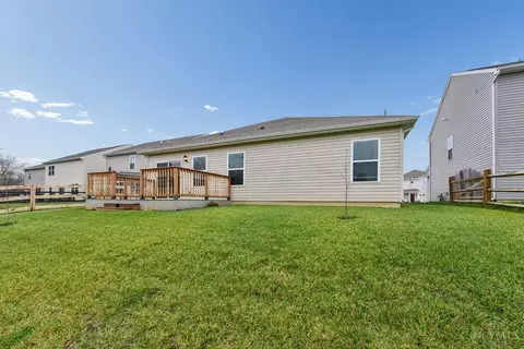Exterior - 5001 Lakeview Dr, Morrow, OH 45152 photo 4 of 8