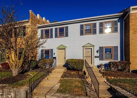 9777 Bunker Hill Ln, Montgomery, OH 45242