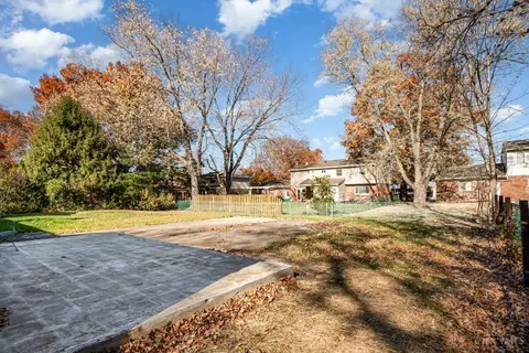 Exterior - 694 Buff Ct, Cincinnati, OH 45231 photo 2 of 7