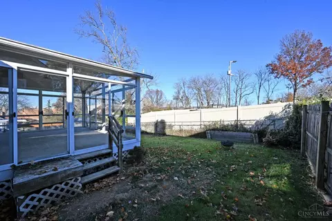 Exterior - 796 Kenray Ct, Reading, OH 45215 photo 7 of 9