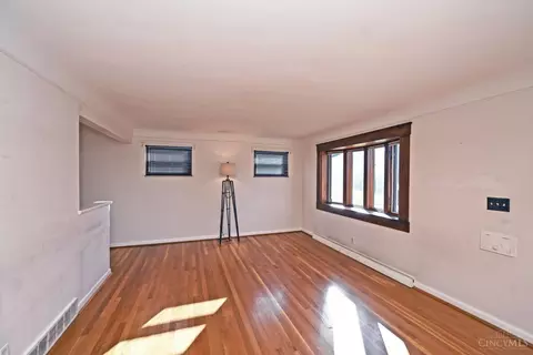 Living - 796 Kenray Ct, Reading, OH 45215 photo 1 of 6