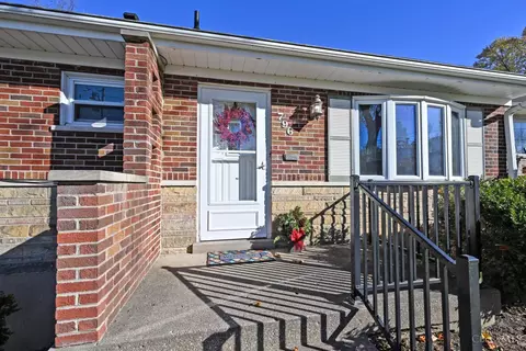 Exterior - 796 Kenray Ct, Reading, OH 45215 photo 3 of 9