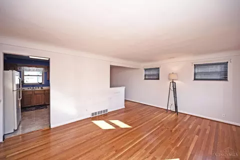 Living - 796 Kenray Ct, Reading, OH 45215 photo 2 of 6