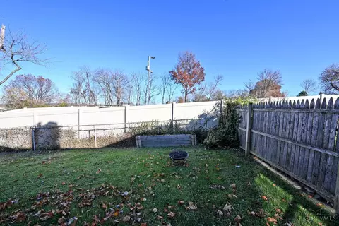 Exterior - 796 Kenray Ct, Reading, OH 45215 photo 8 of 9