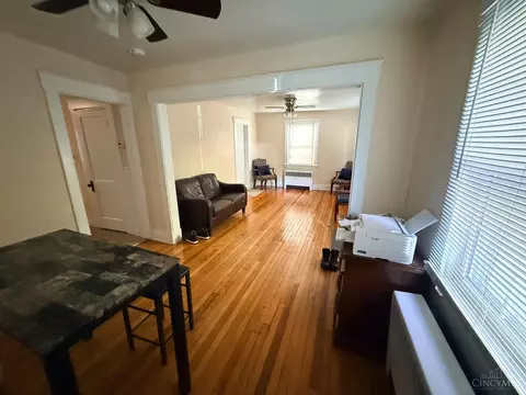 Living - 2911 Maisel Dr, Cincinnati, OH 45220 photo 4 of 5