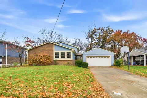 1465 Hartwood Dr, Cincinnati, OH 45240