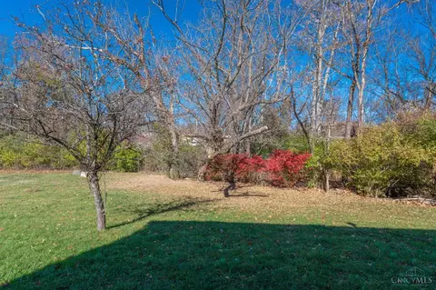 8543 Foxcroft Dr, Cincinnati, OH 45231 photo 29