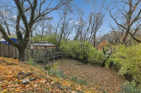 Exterior - 4307 Eighth St, Cincinnati, OH 45205 photo 7 of 9
