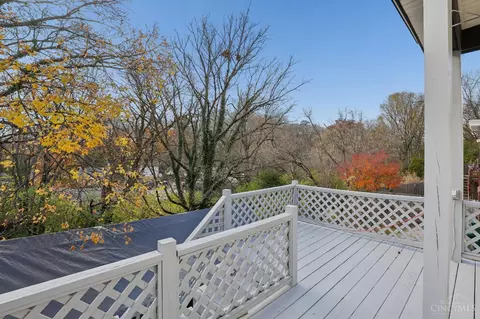 Exterior - 4307 Eighth St, Cincinnati, OH 45205 photo 4 of 9