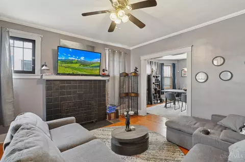 Living - 4307 Eighth St, Cincinnati, OH 45205 photo 5 of 5
