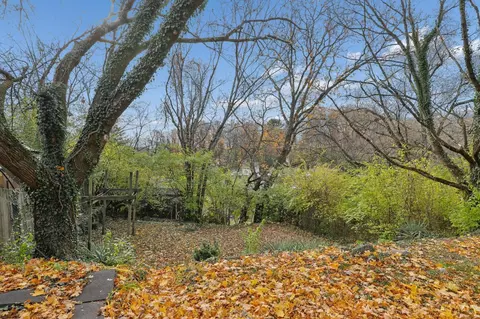 Exterior - 4307 Eighth St, Cincinnati, OH 45205 photo 8 of 9