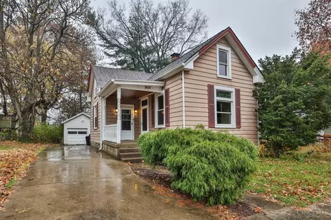 7420 Elizabeth St, Mount Healthy, OH 45231