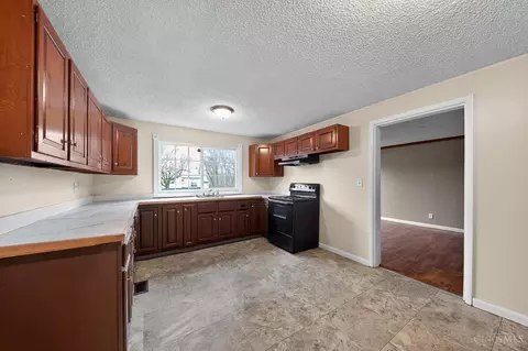 Kitchen - 8579 Daly Rd, Cincinnati, OH 45231 photo 4 of 4