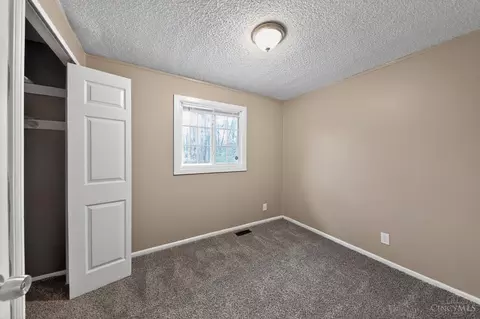 Bedroom - 8579 Daly Rd, Cincinnati, OH 45231 photo 7 of 10