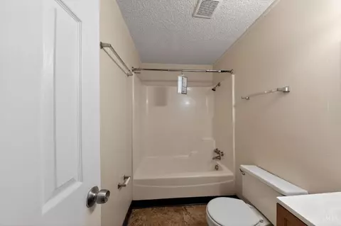 Bath - 8579 Daly Rd, Cincinnati, OH 45231 photo 1 of 2