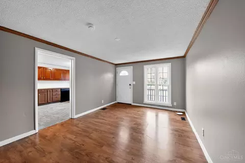 Living - 8579 Daly Rd, Cincinnati, OH 45231 photo 1 of 2