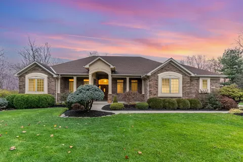 4889 Wellington Chase Ct, Cincinnati, OH 45248