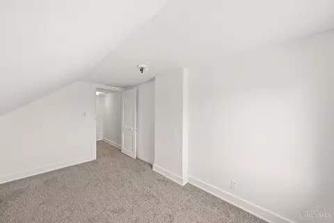 Bedroom - 3317 Trimble Ave, Cincinnati, OH 45207 photo 4 of 10