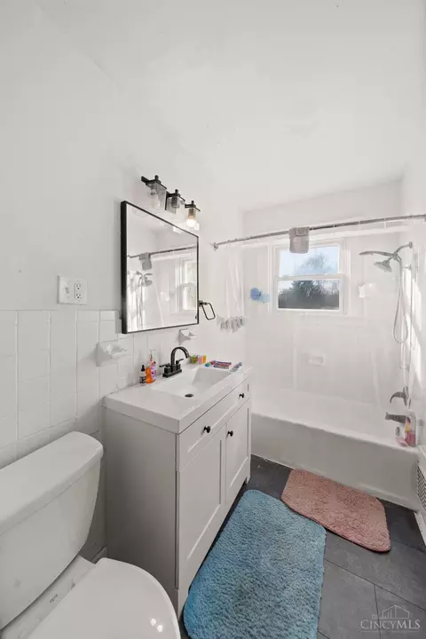 Bath - 3317 Trimble Ave, Cincinnati, OH 45207 photo 4 of 4